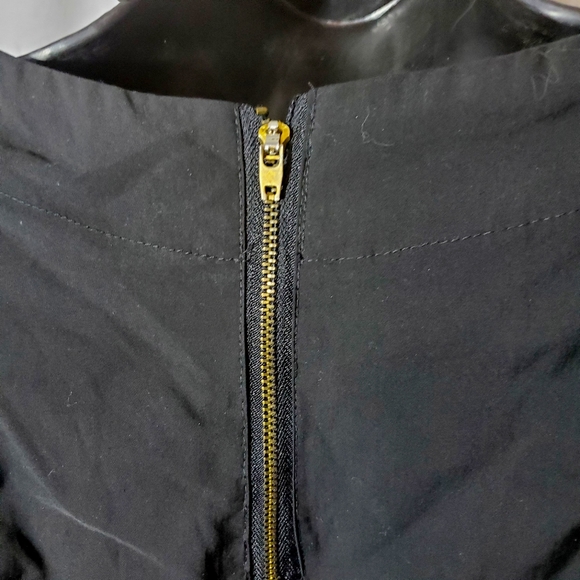 Mutya Zippered Blouse - Picture 6 of 9